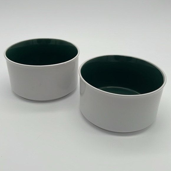 Graydon Hall Cozy Ceramic Soup Bowls with Handles Dark Green & White (Set of 2) - Picture 3 of 11